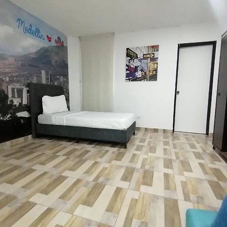 Aw Hotel Urban 80 מדיין מראה חיצוני תמונה