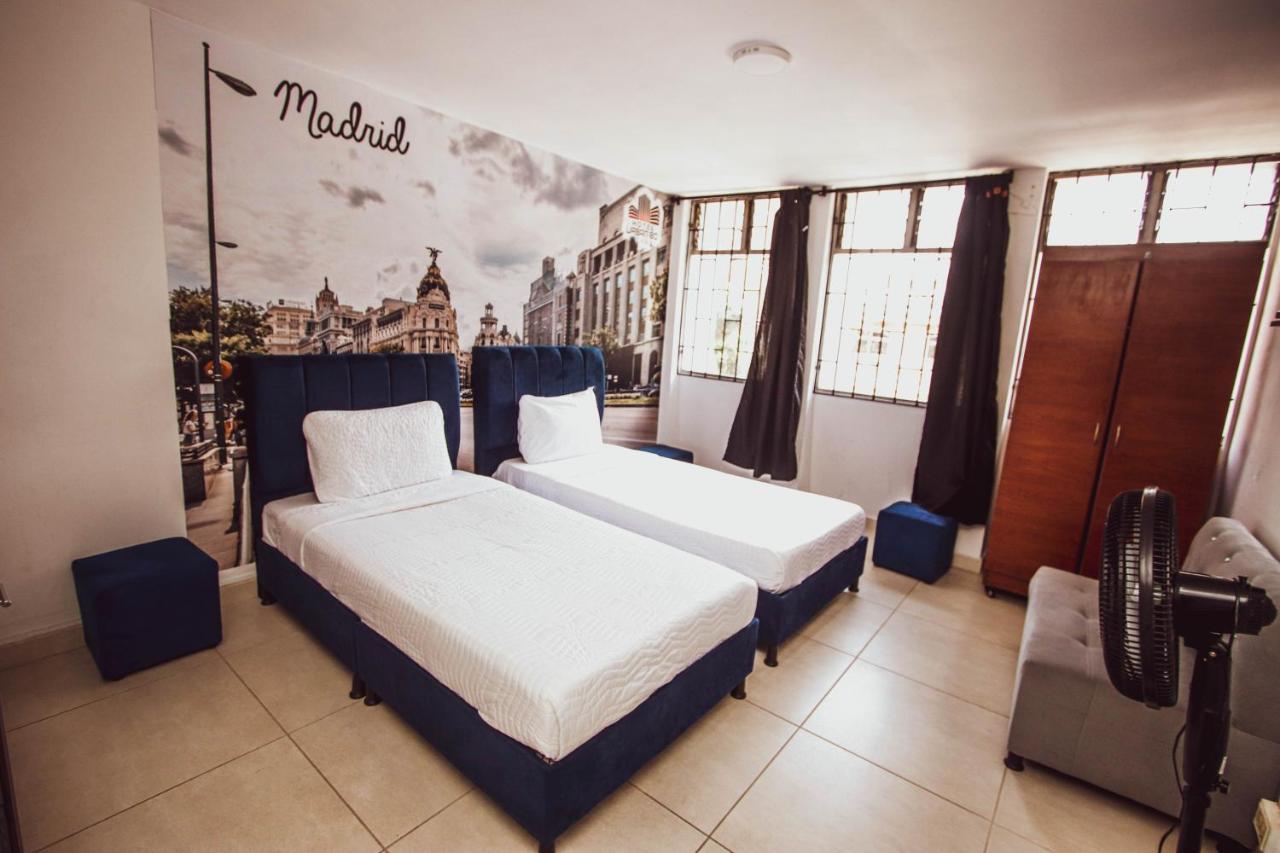 Aw Hotel Urban 80 מדיין מראה חיצוני תמונה
