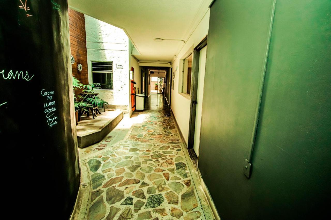 Aw Hotel Urban 80 מדיין מראה חיצוני תמונה